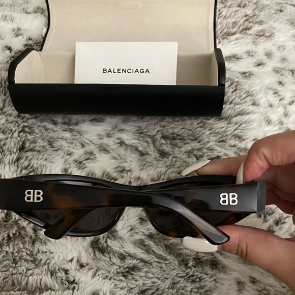 Balenciaga Sunglasses - Picture 10 of 10